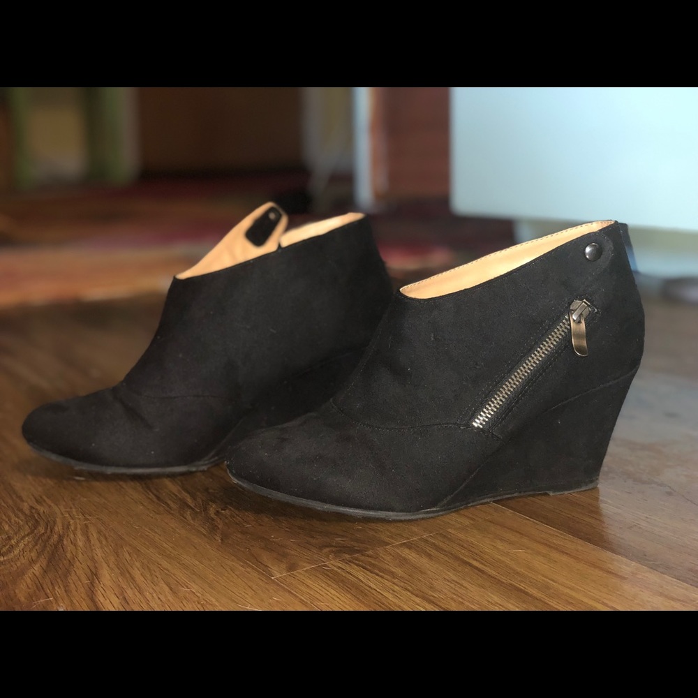 Black wedge booties